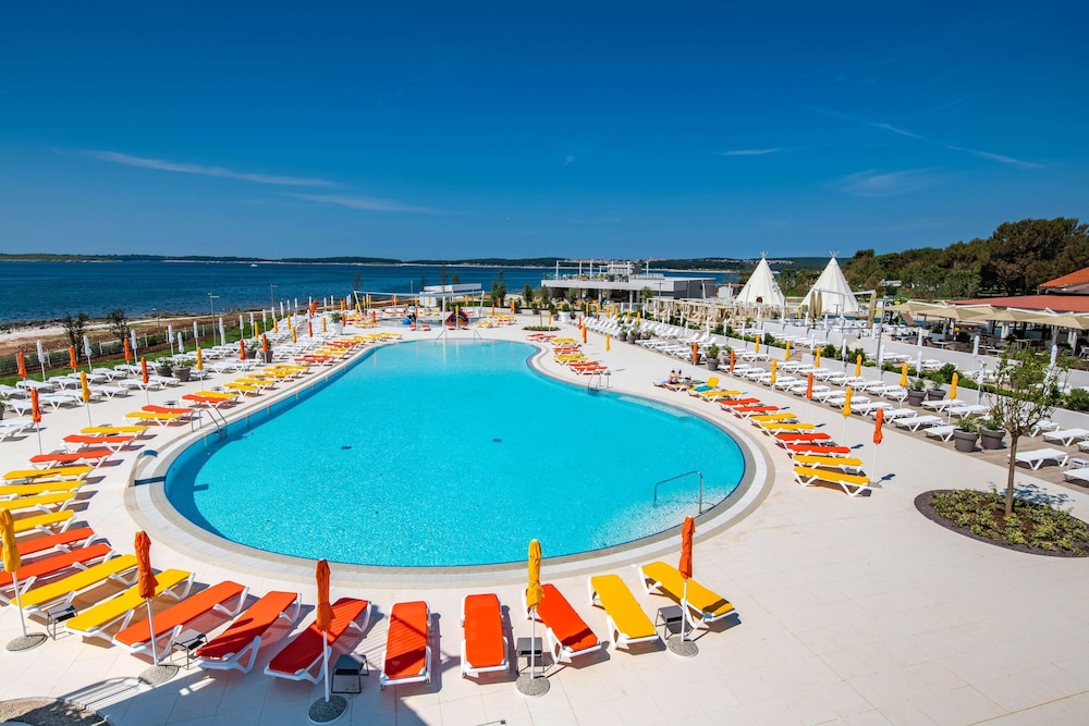 Arena Grand Kazela Camping Homes — Beach in Medulin, Istria