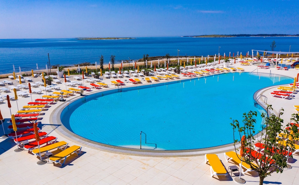 Arena Grand Kazela Camping Homes — Swimming pool in Medulin, Istria