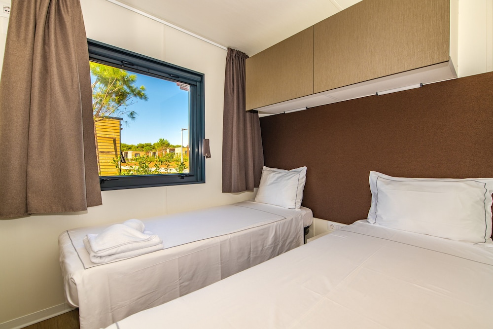 Arena Grand Kazela Camping Homes — Hotel rooms in Medulin, Istria