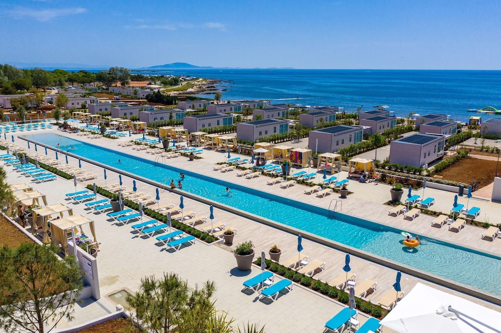 Arena Grand Kazela Camping Homes — Beach in Medulin, Istria