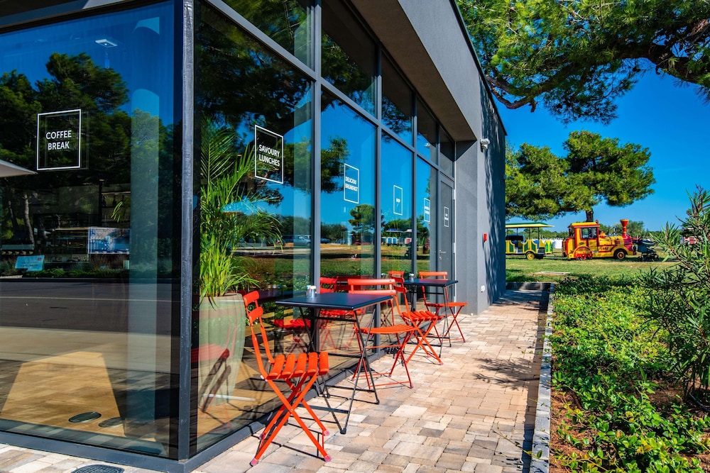 Arena Grand Kazela Camping Homes — Restaurant & bars in Medulin, Istria