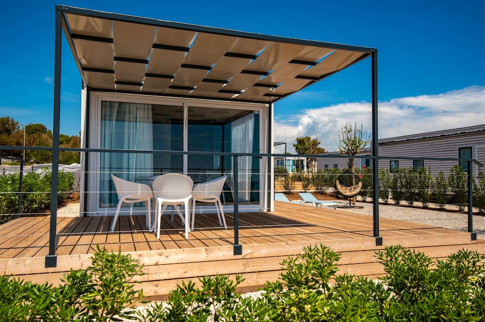 Arena Grand Kazela Camping Homes — Hotel rooms in Medulin, Istria