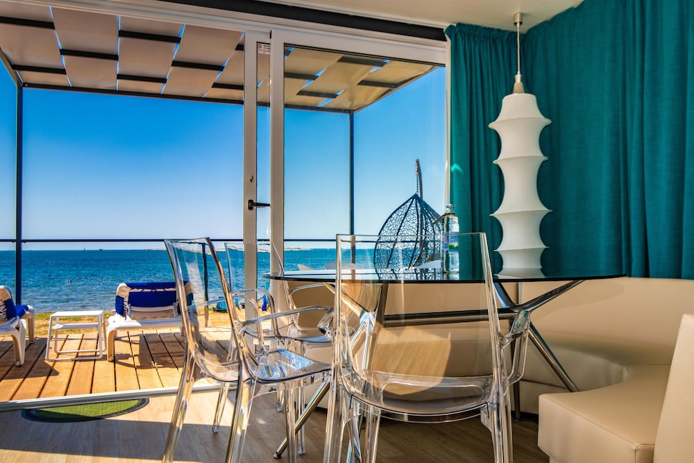 Arena Grand Kazela Camping Homes — Hotel rooms in Medulin, Istria
