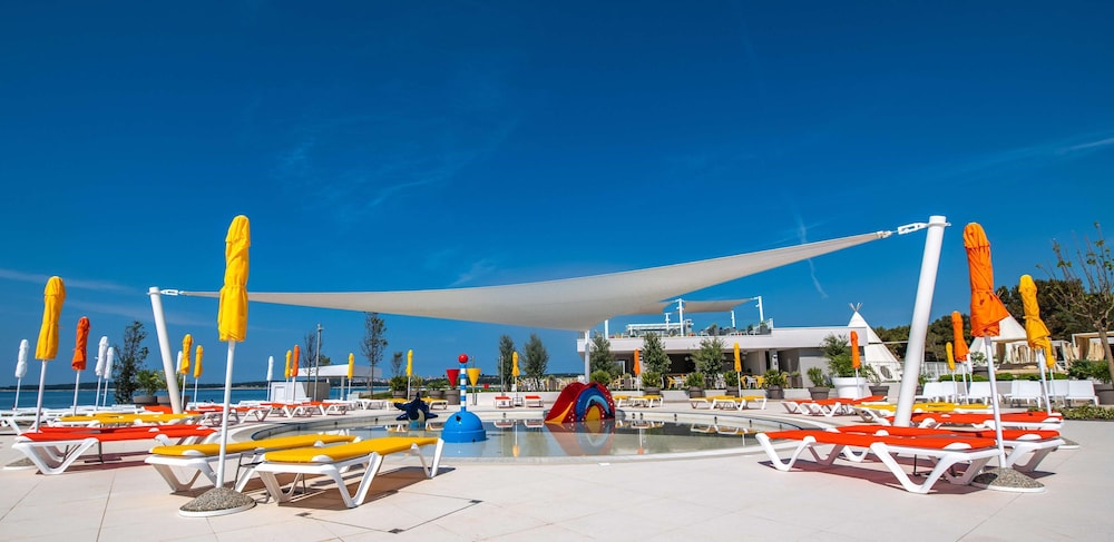 Arena Grand Kazela Camping Homes — Swimming pool in Medulin, Istria