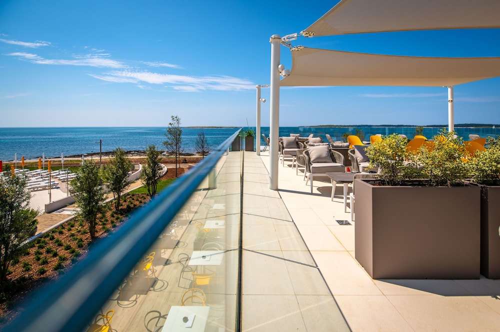 Arena Grand Kazela Camping Homes — Hotel rooms in Medulin, Istria