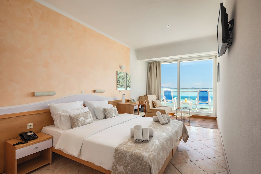 MASLINICA Mimosa Lido Palace Hotel — Hotel rooms in Labin, Istria