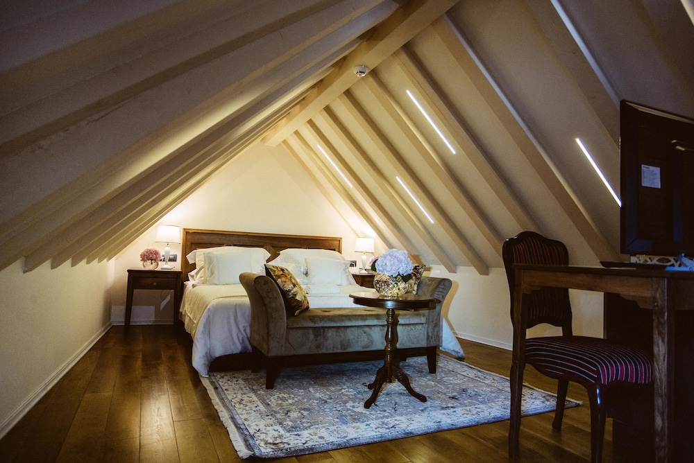 Heritage Hotel Cardo — Hotel rooms in Split, Split-Dalmatia