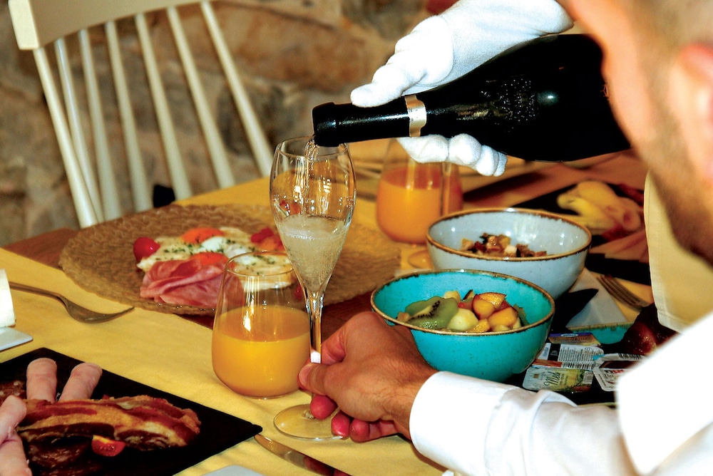 Heritage Hotel Cardo — Restaurant & bars in Split, Split-Dalmatia