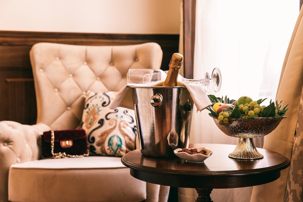 Heritage Hotel Cardo — Hotel rooms in Split, Split-Dalmatia