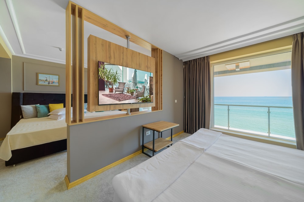 Marina Sunny Day Resort — Hotel rooms in Varna, Varna Region