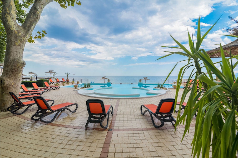 Marina Sunny Day Resort — Swimming pool in Varna, Varna Region