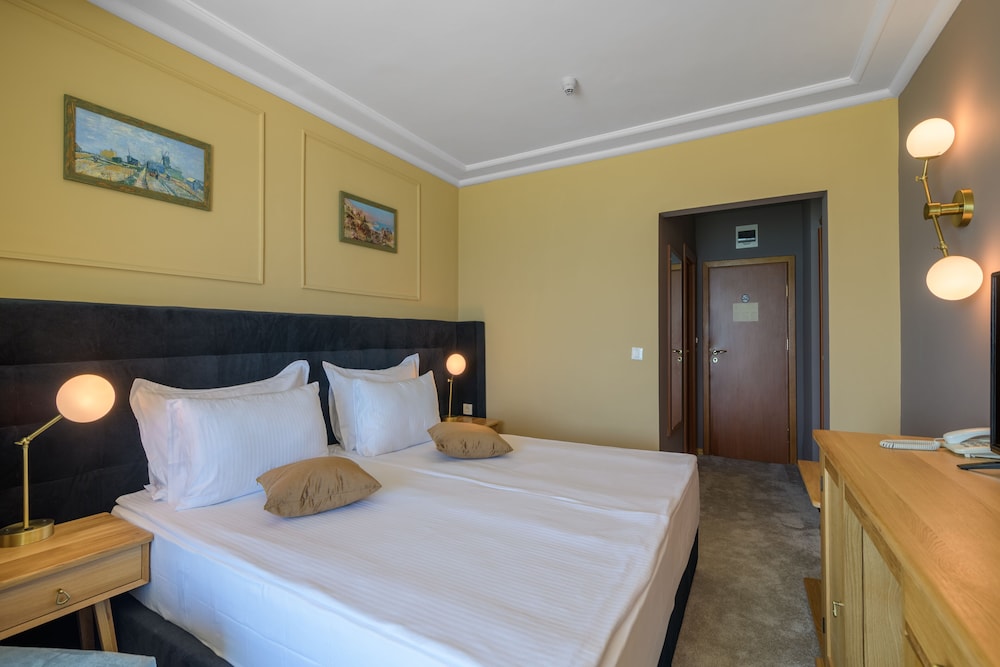 Marina Sunny Day Resort — Hotel rooms in Varna, Varna Region