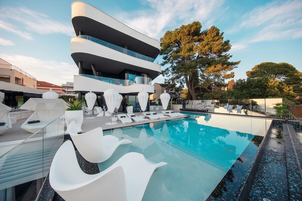 Posh Residence Luxury Suites — Swimming pool in Split, Split-Dalmatia