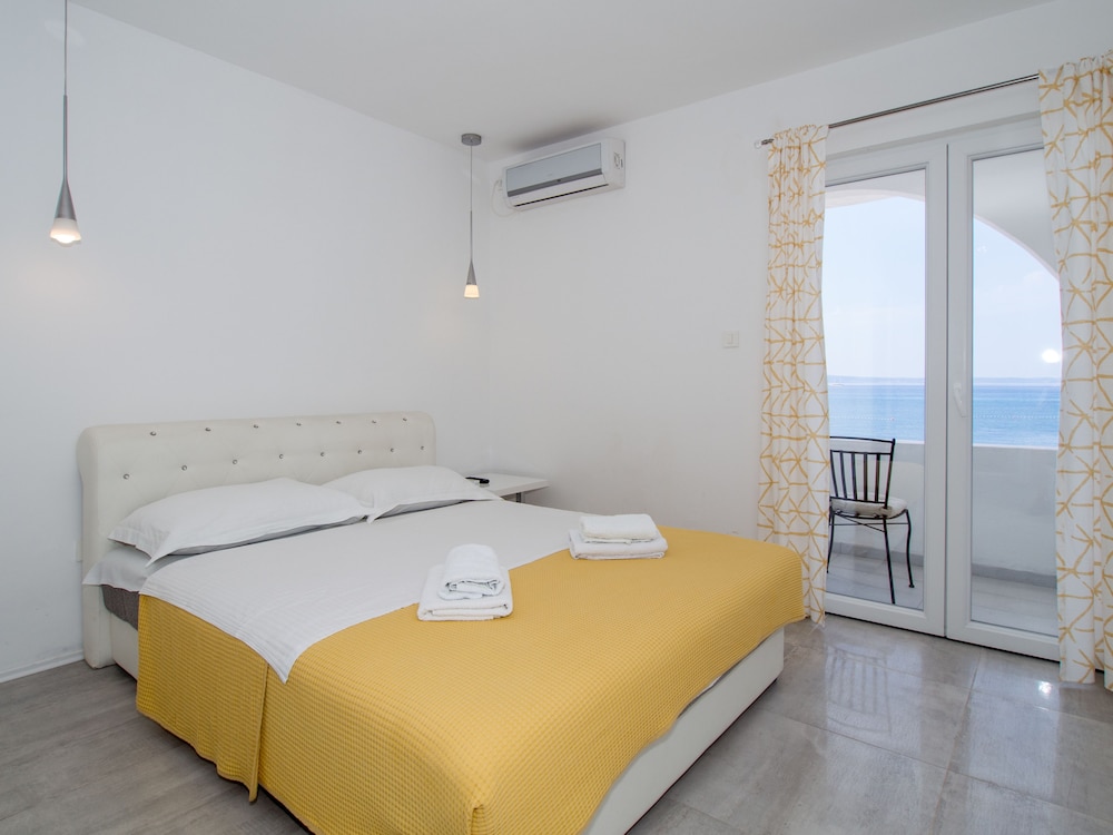 Villa Tamaris — Hotel rooms in Podstrana, Split-Dalmatia
