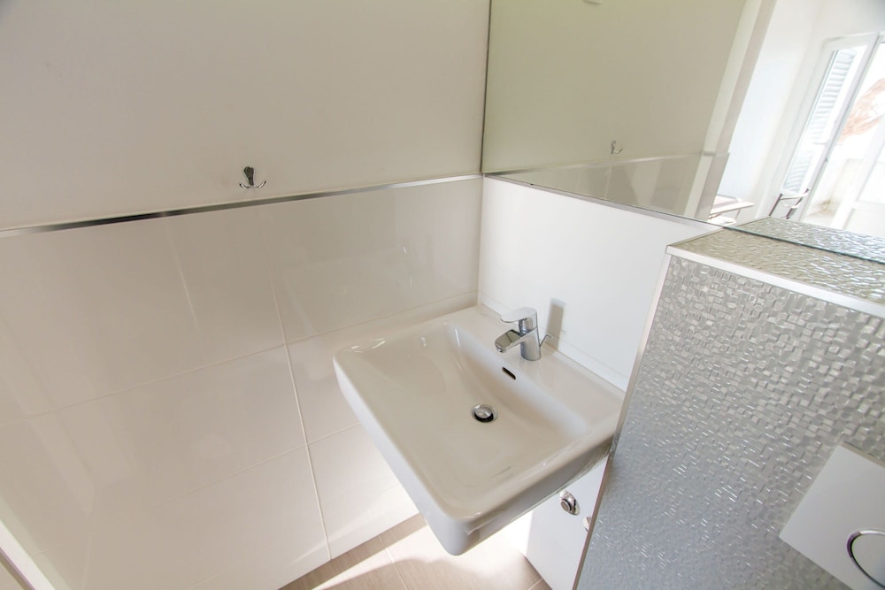 Villa Tamaris — Hotel rooms in Podstrana, Split-Dalmatia