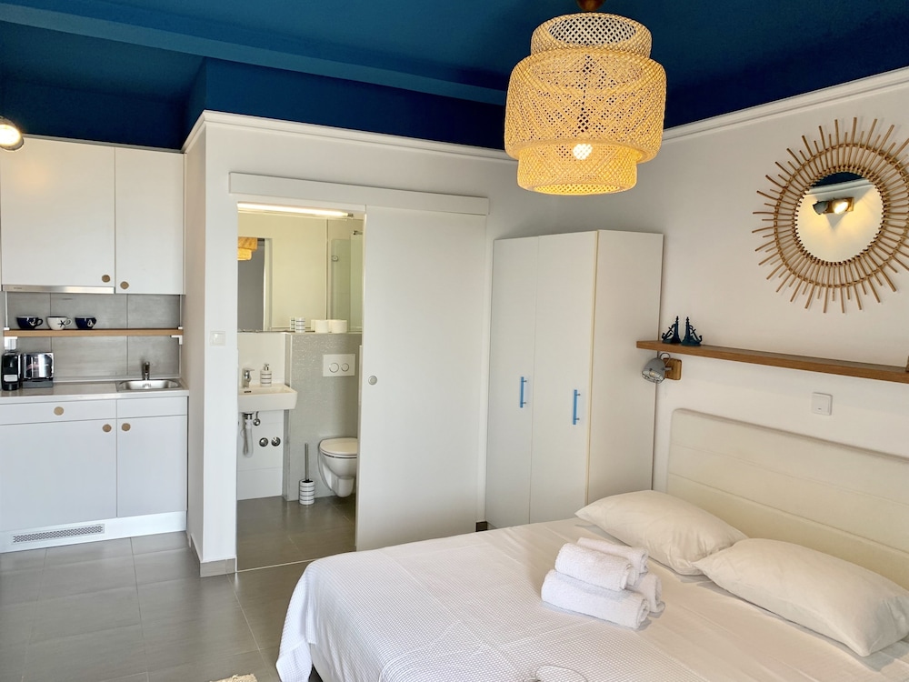 Villa Tamaris — Hotel rooms in Podstrana, Split-Dalmatia
