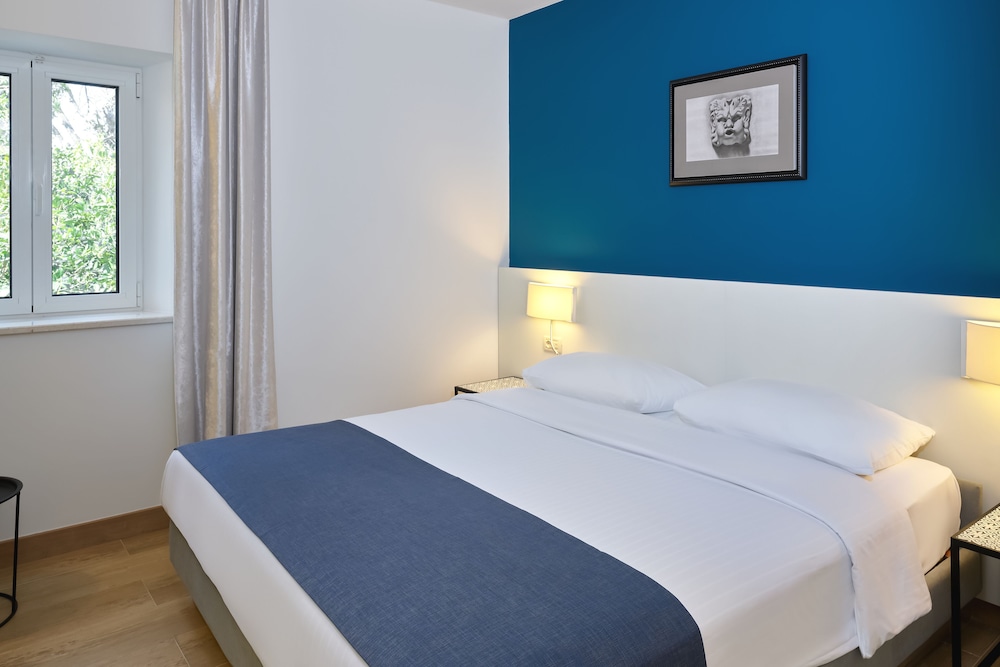 Maistra Select Srebreno Villas — Hotel rooms in Srebreno, Dubrovnik-Neretva