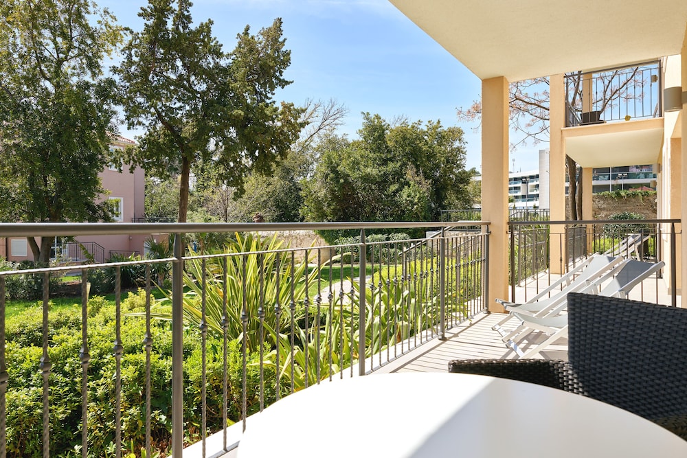 Maistra Select Srebreno Villas — Hotel building in Srebreno, Dubrovnik-Neretva