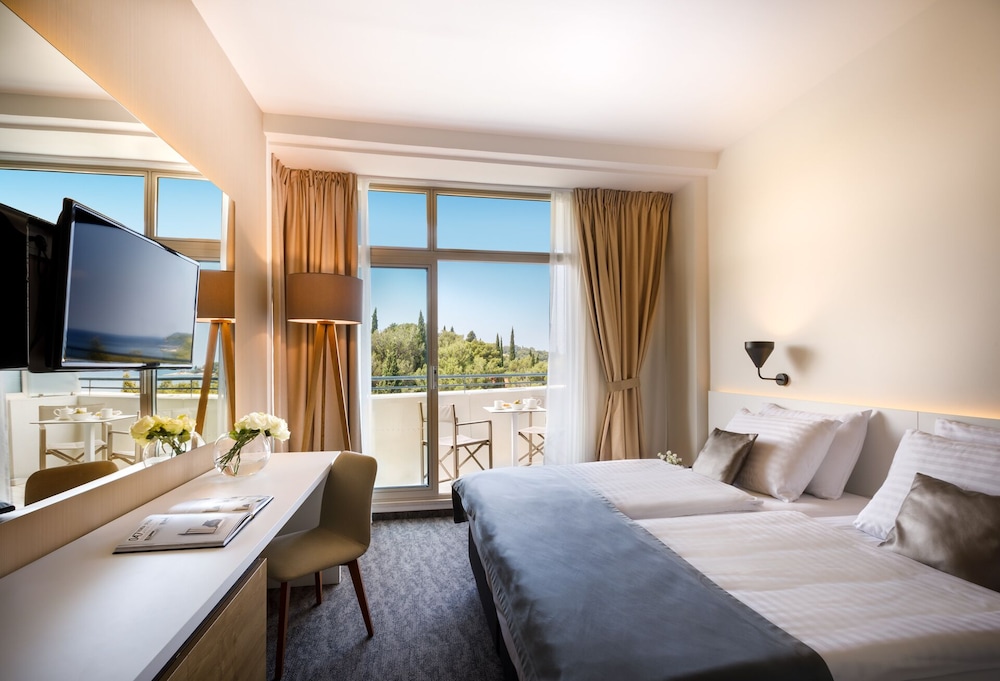 Remisens Hotel Albatros — Hotel rooms in Konavle, Dubrovnik-Neretva
