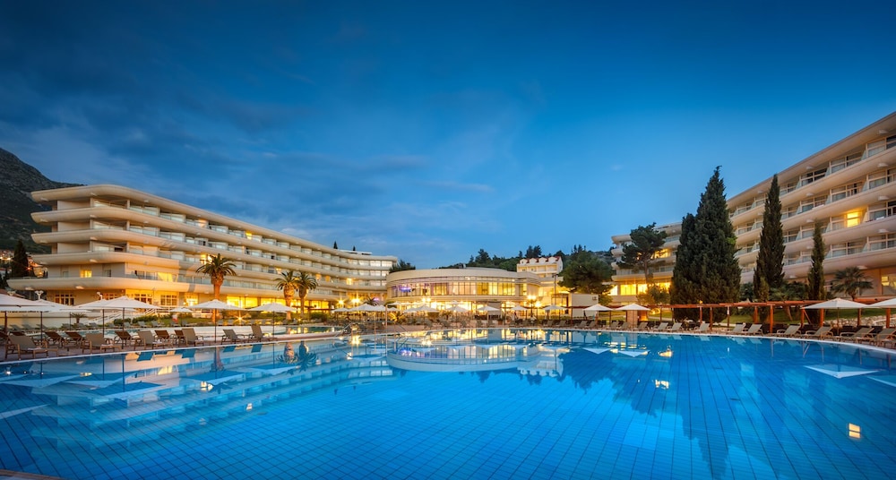 Remisens Hotel Albatros — Main photo in Konavle, Dubrovnik-Neretva