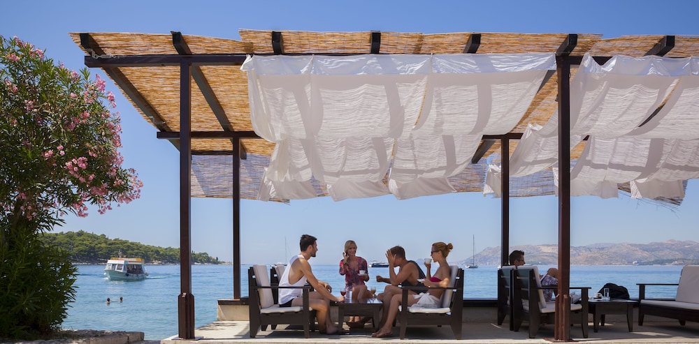 Remisens Hotel Albatros — Restaurant & bars in Konavle, Dubrovnik-Neretva