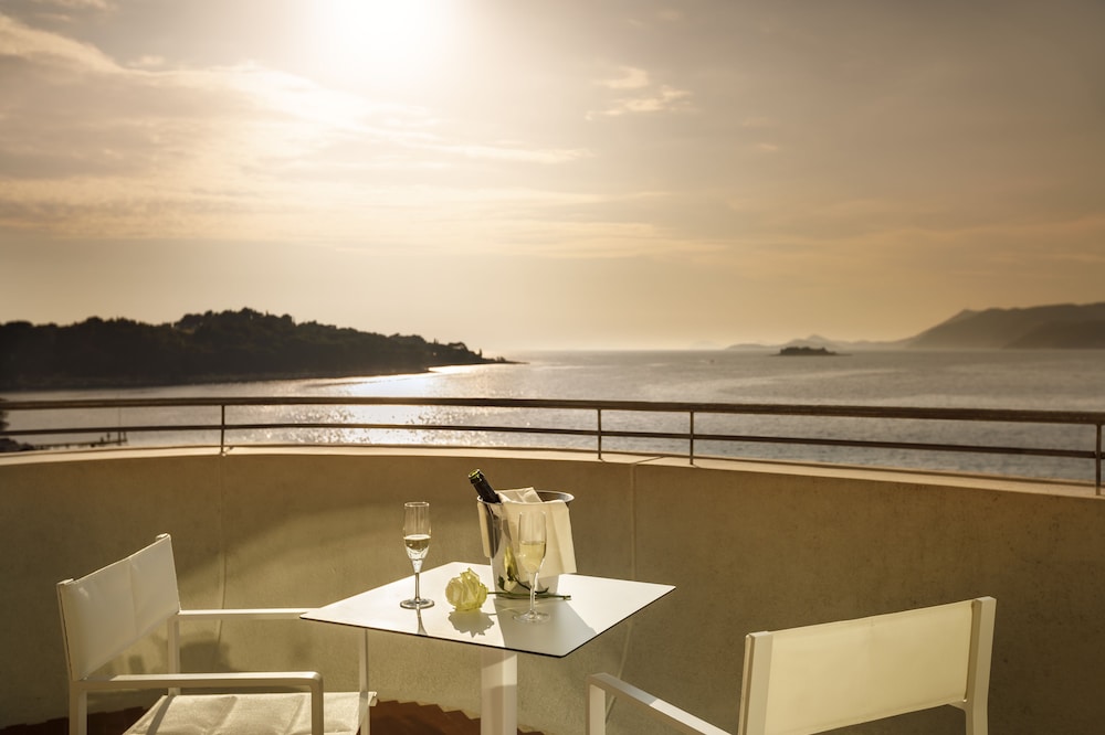 Remisens Hotel Albatros — Hotel rooms in Konavle, Dubrovnik-Neretva