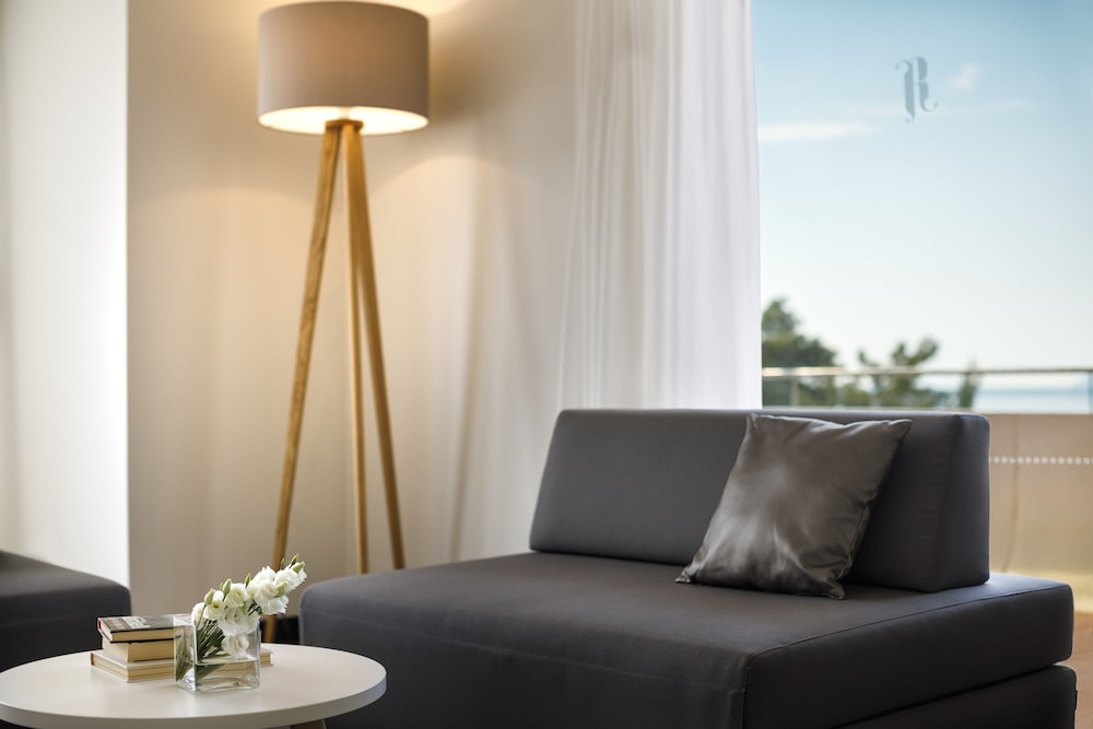 Remisens Hotel Albatros — Hotel rooms in Konavle, Dubrovnik-Neretva