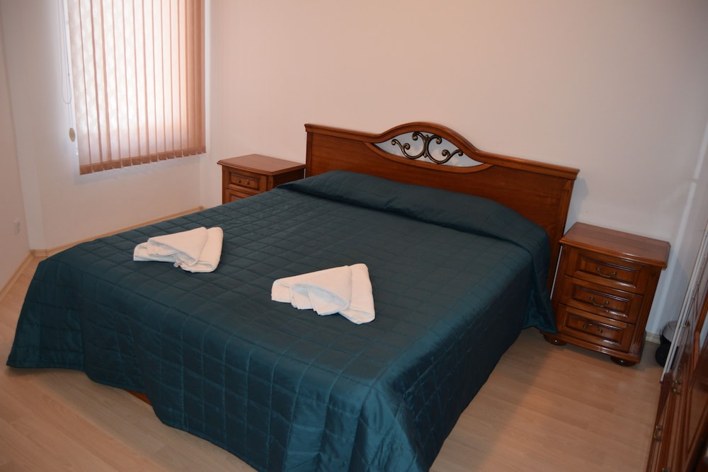 Admiral Plaza Apartments — Hotel rooms in Sunny Beach, Burgas Region