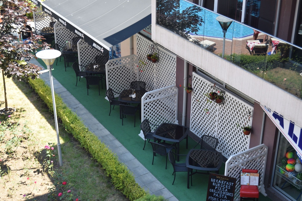 Admiral Plaza Apartments — Restaurant & bars in Sunny Beach, Burgas Region