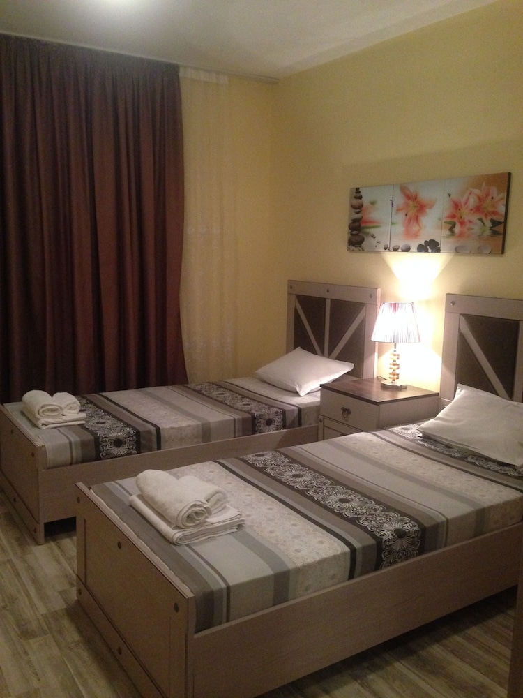 Admiral Plaza Apartments — Hotel rooms in Sunny Beach, Burgas Region