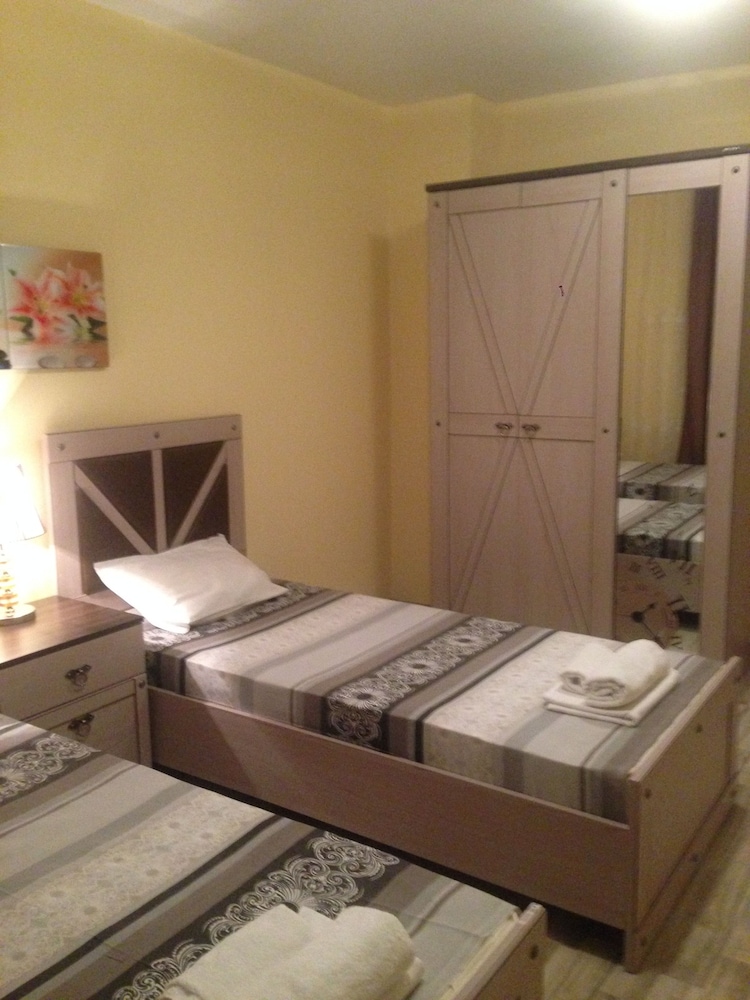 Admiral Plaza Apartments — Hotel rooms in Sunny Beach, Burgas Region