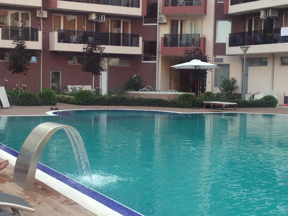 Admiral Plaza Apartments — Swimming pool in Sunny Beach, Burgas Region