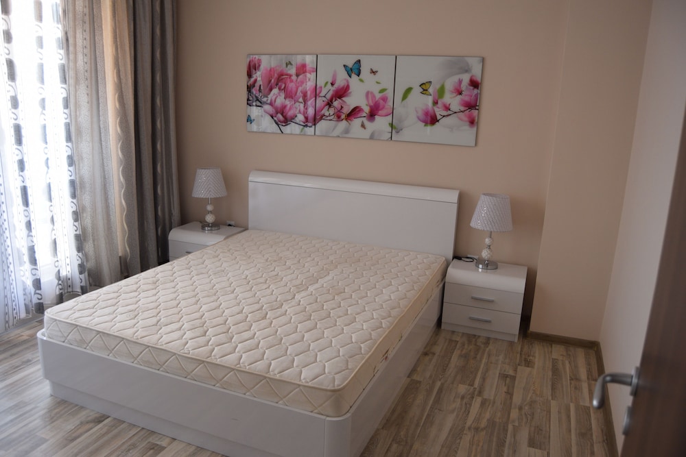 Admiral Plaza Apartments — Hotel rooms in Sunny Beach, Burgas Region