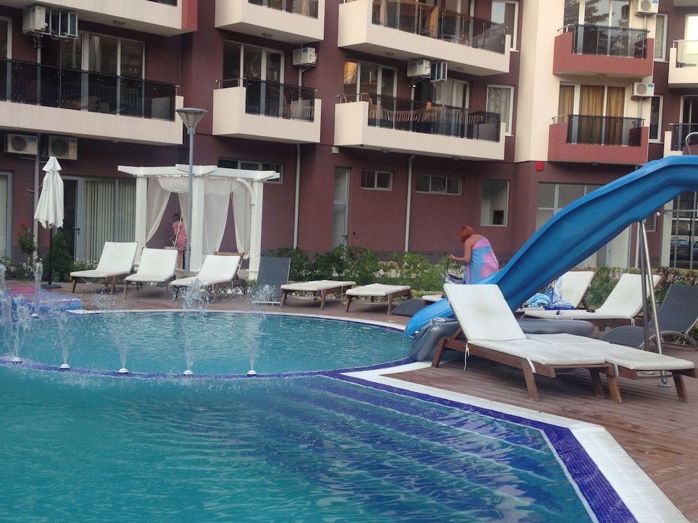 Admiral Plaza Apartments — Swimming pool in Sunny Beach, Burgas Region