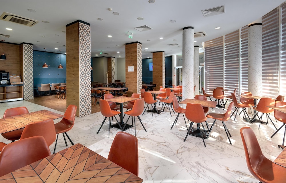 Best Western Plus Premium Inn — Restaurant & bars in Sunny Beach, Burgas Region