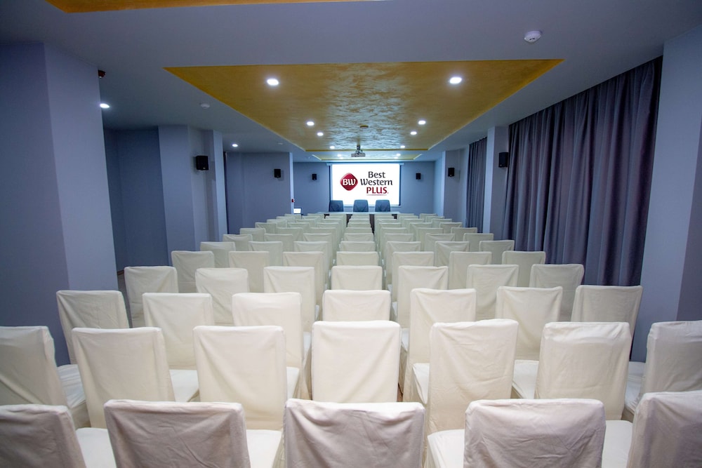 Best Western Plus Premium Inn — Hotel building in Sunny Beach, Burgas Region