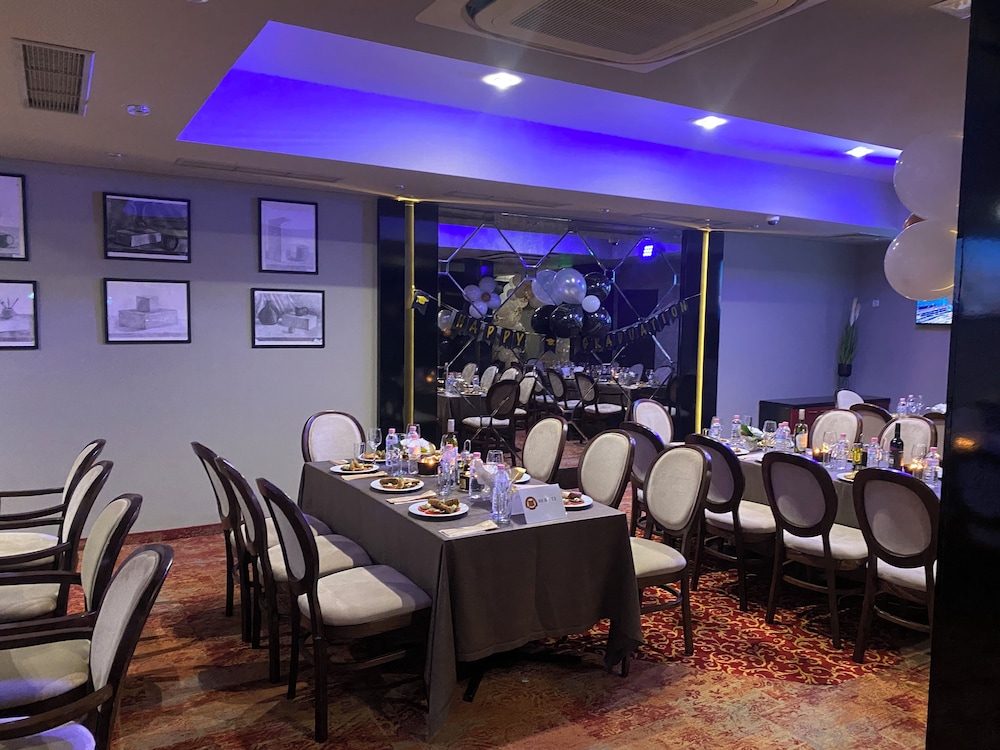 Best Western Plus Premium Inn — Restaurant & bars in Sunny Beach, Burgas Region