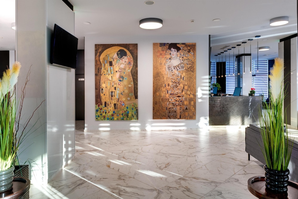 Best Western Plus Premium Inn — Hotel building in Sunny Beach, Burgas Region