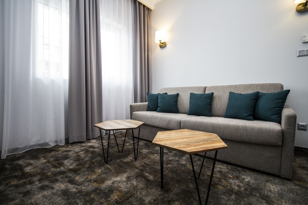 Best Western Plus Premium Inn — Hotel rooms in Sunny Beach, Burgas Region