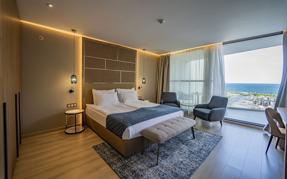 Wave Resort – Ultra All Inclusive — Rooms in Pomorie, Burgas Region