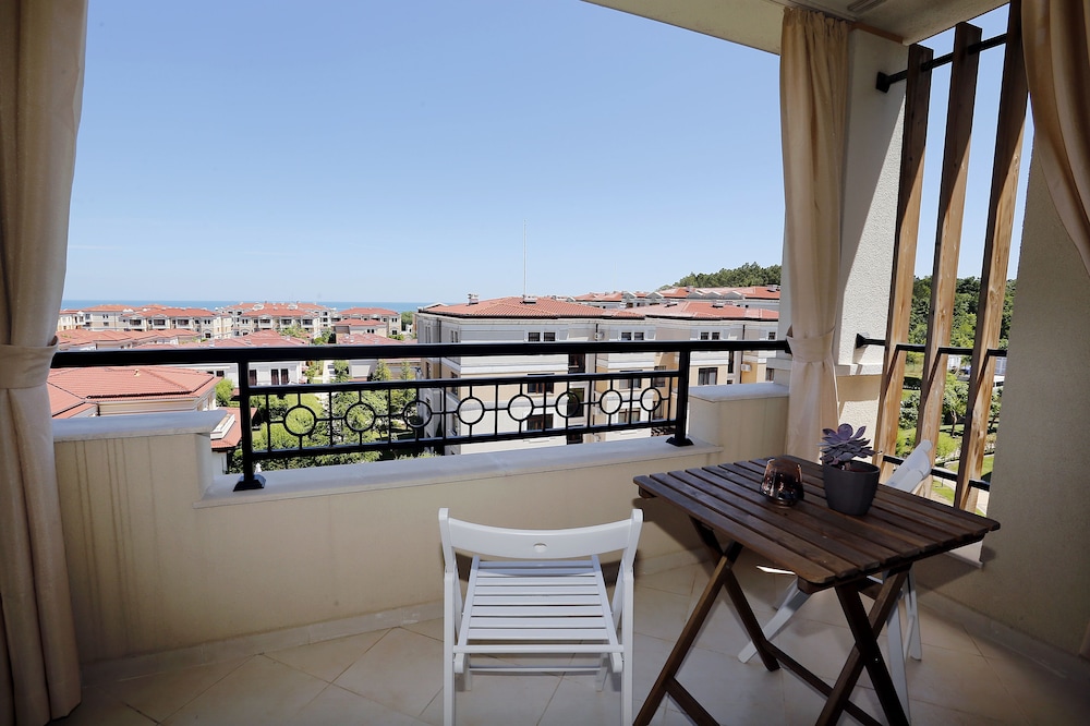 Green Life Beach Resort Sozopol — Hotel rooms in Sozopol, Burgas Region