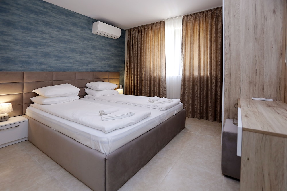 Green Life Beach Resort Sozopol — Hotel rooms in Sozopol, Burgas Region