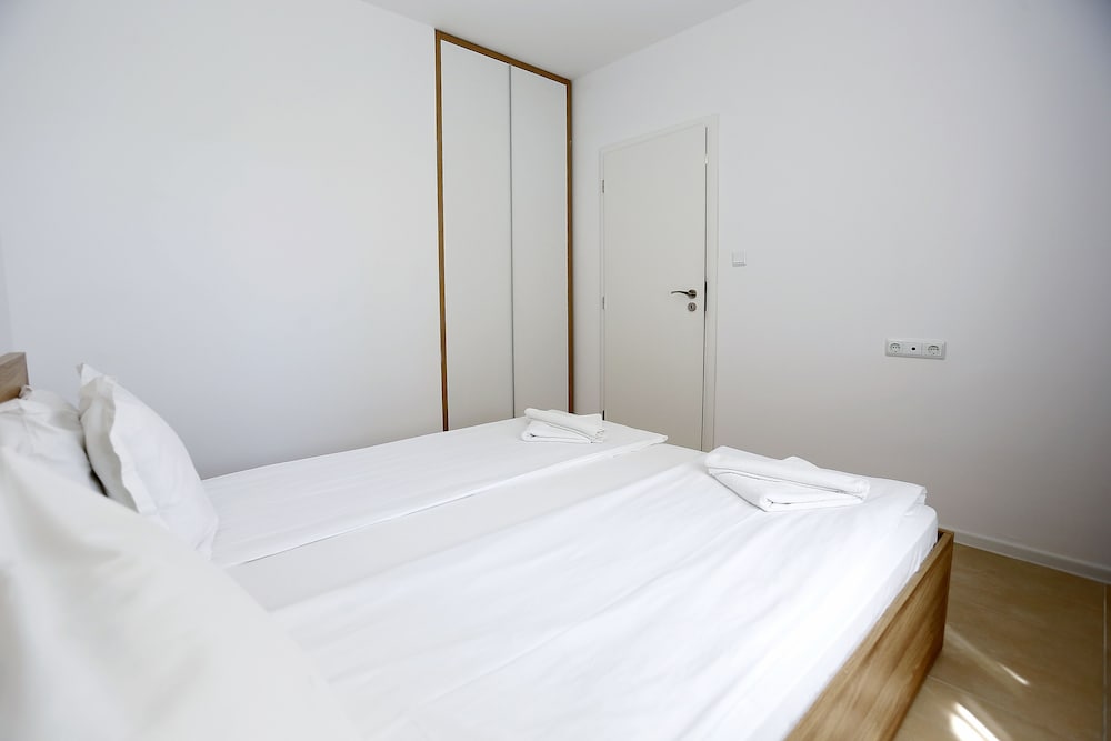 Green Life Beach Resort Sozopol — Hotel rooms in Sozopol, Burgas Region