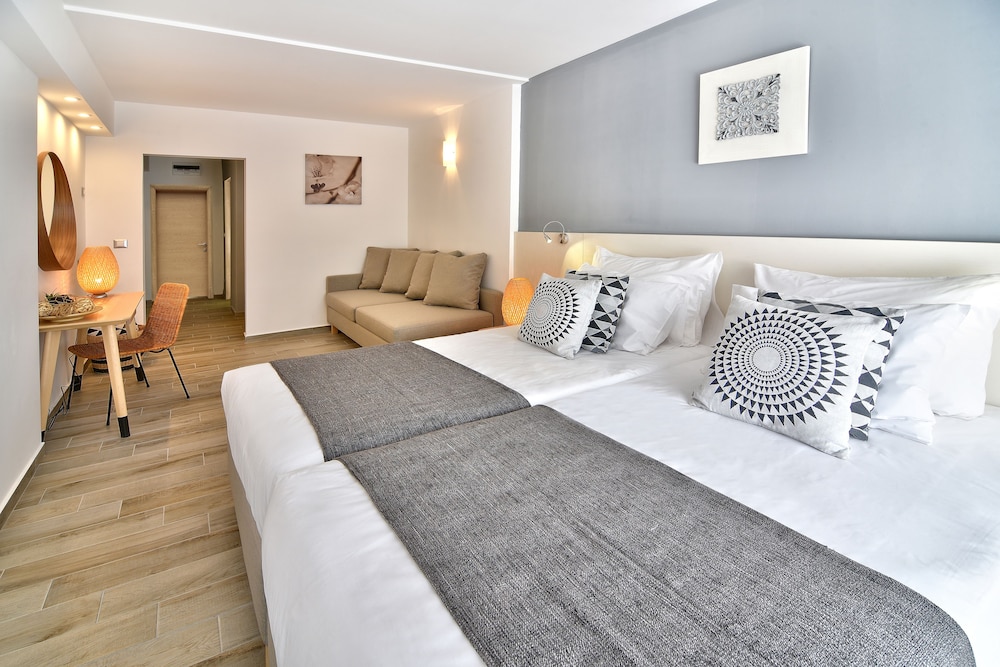 iHotel Sunny Beach — Hotel rooms in Sunny Beach, Burgas Region