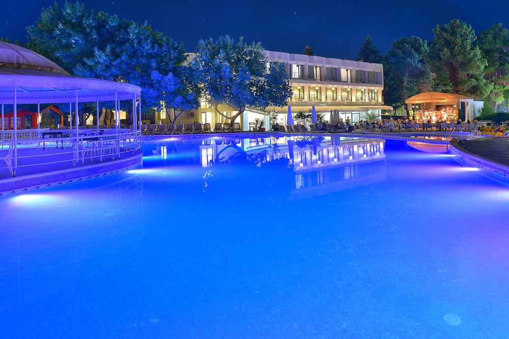 iHotel Sunny Beach — Main photo in Sunny Beach, Burgas Region