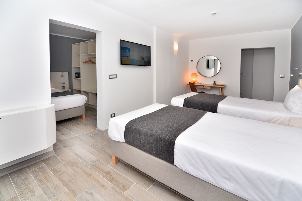 iHotel Sunny Beach — Hotel rooms in Sunny Beach, Burgas Region