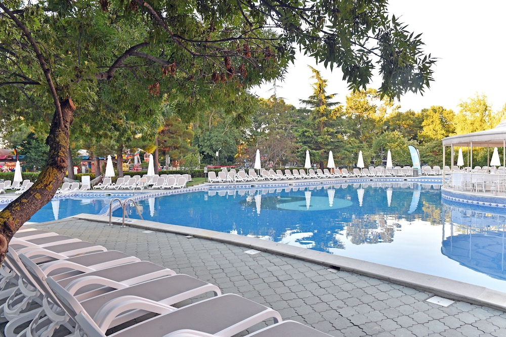 iHotel Sunny Beach — Swimming pool in Sunny Beach, Burgas Region