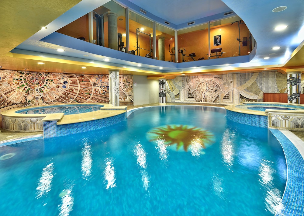 iHotel Sunny Beach — Swimming pool in Sunny Beach, Burgas Region