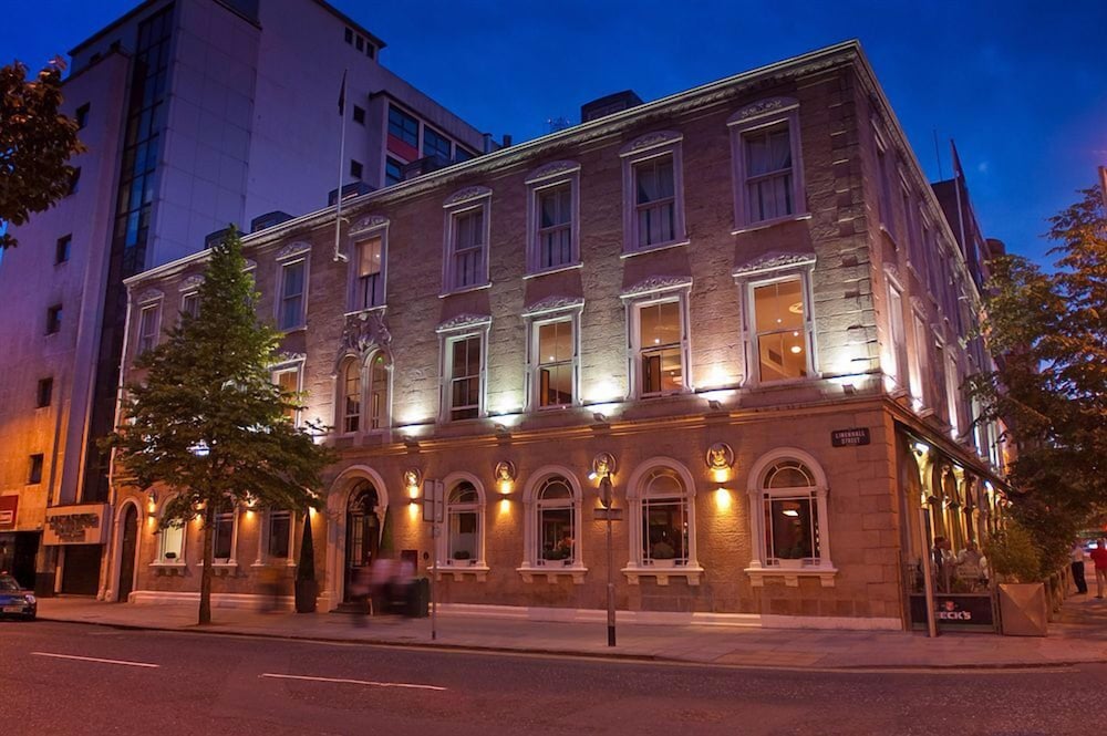 DoubleTree by Hilton Belfast City Ten Square - zdjęcie 3