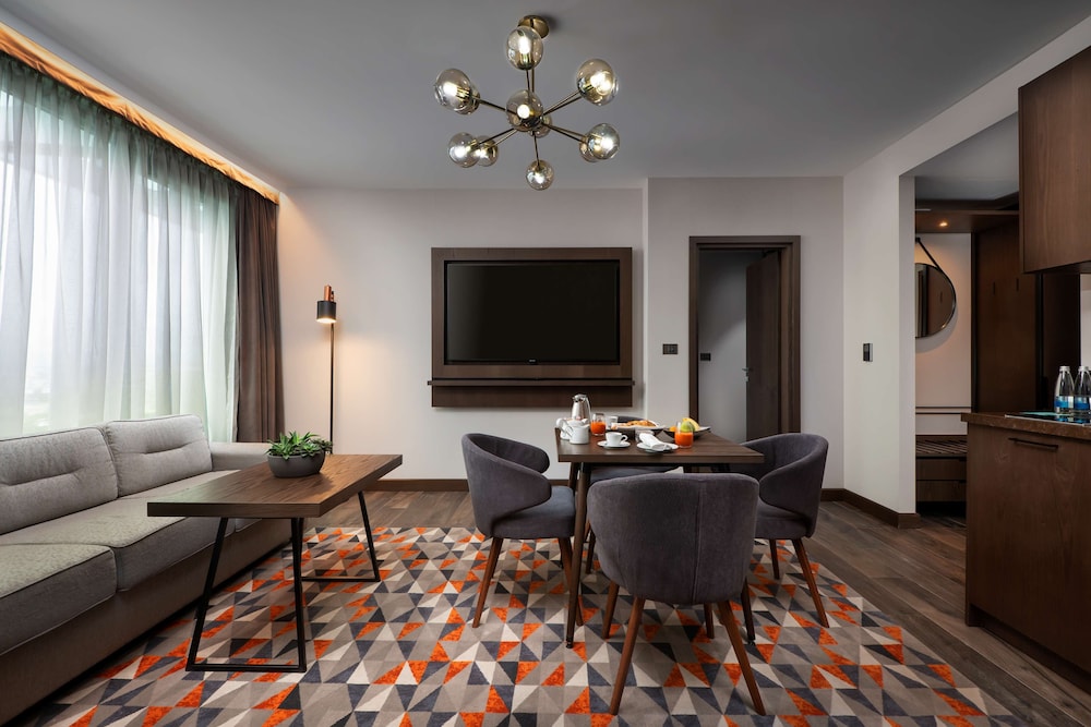 Hyatt Regency Sofia — Hotel rooms in Sofia, Sofia (province)